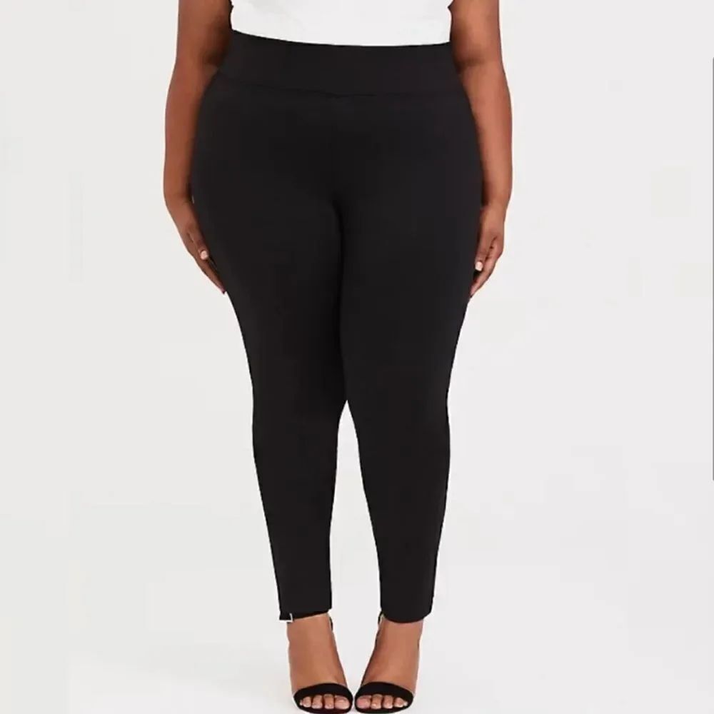 Torrid Slim Fix Pixie Pull On Ponte Pants Black 4X NEW